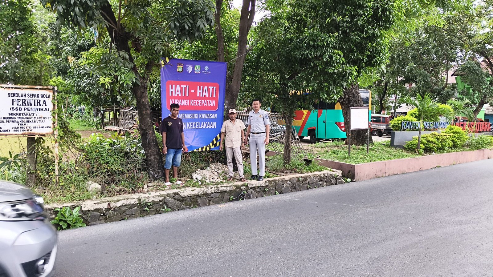 Tekan Angka Kecelakaan, FKLL Jasa Raharja Bekasi Pasang Spanduk Himbauan di Bekasi Utara, Babelan, dan Tambun Selatan