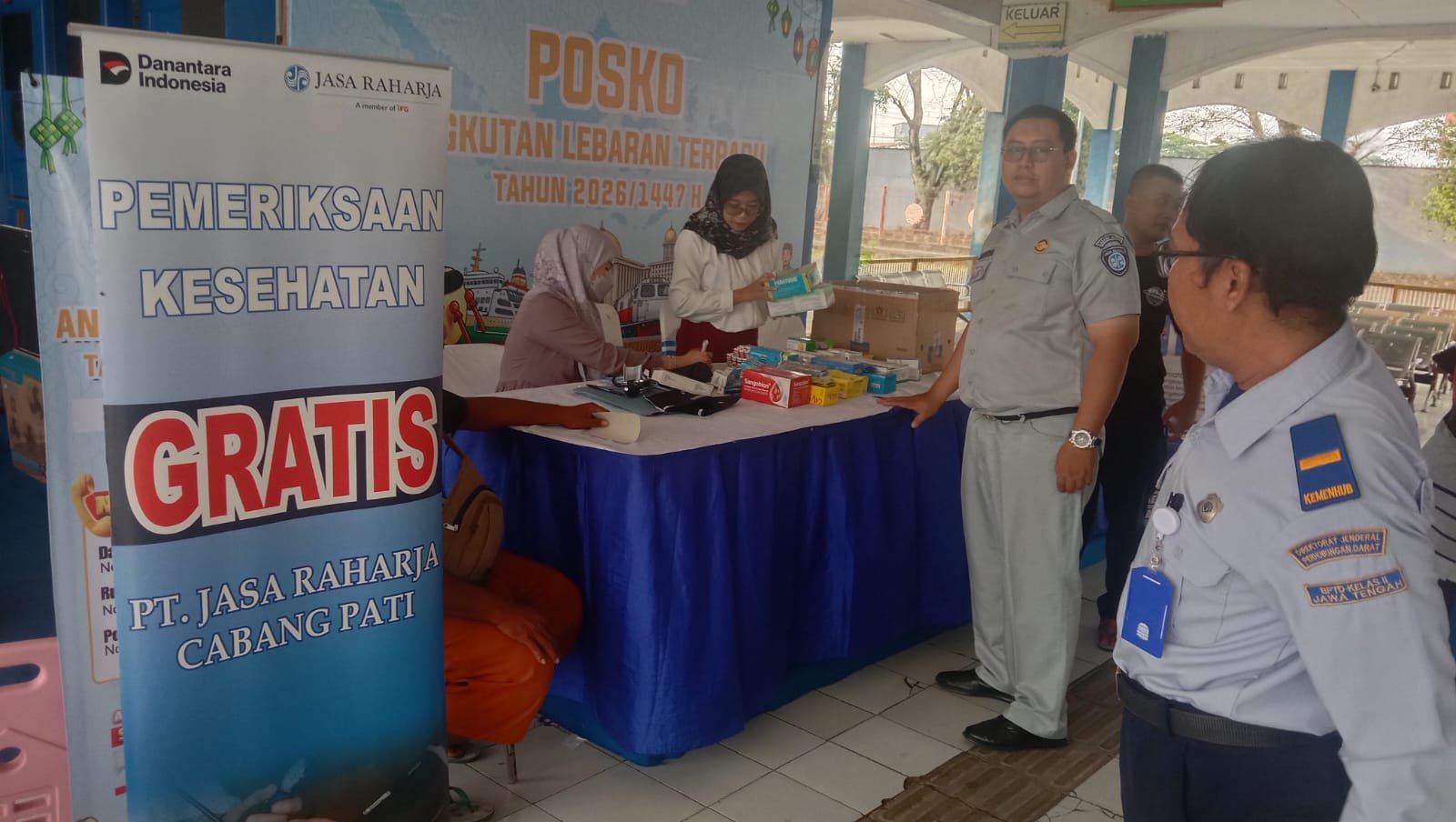 Pastikan Mudik Aman, Jasa Raharja Pati Gelar Pengobatan Gratis di Terminal Kudus
