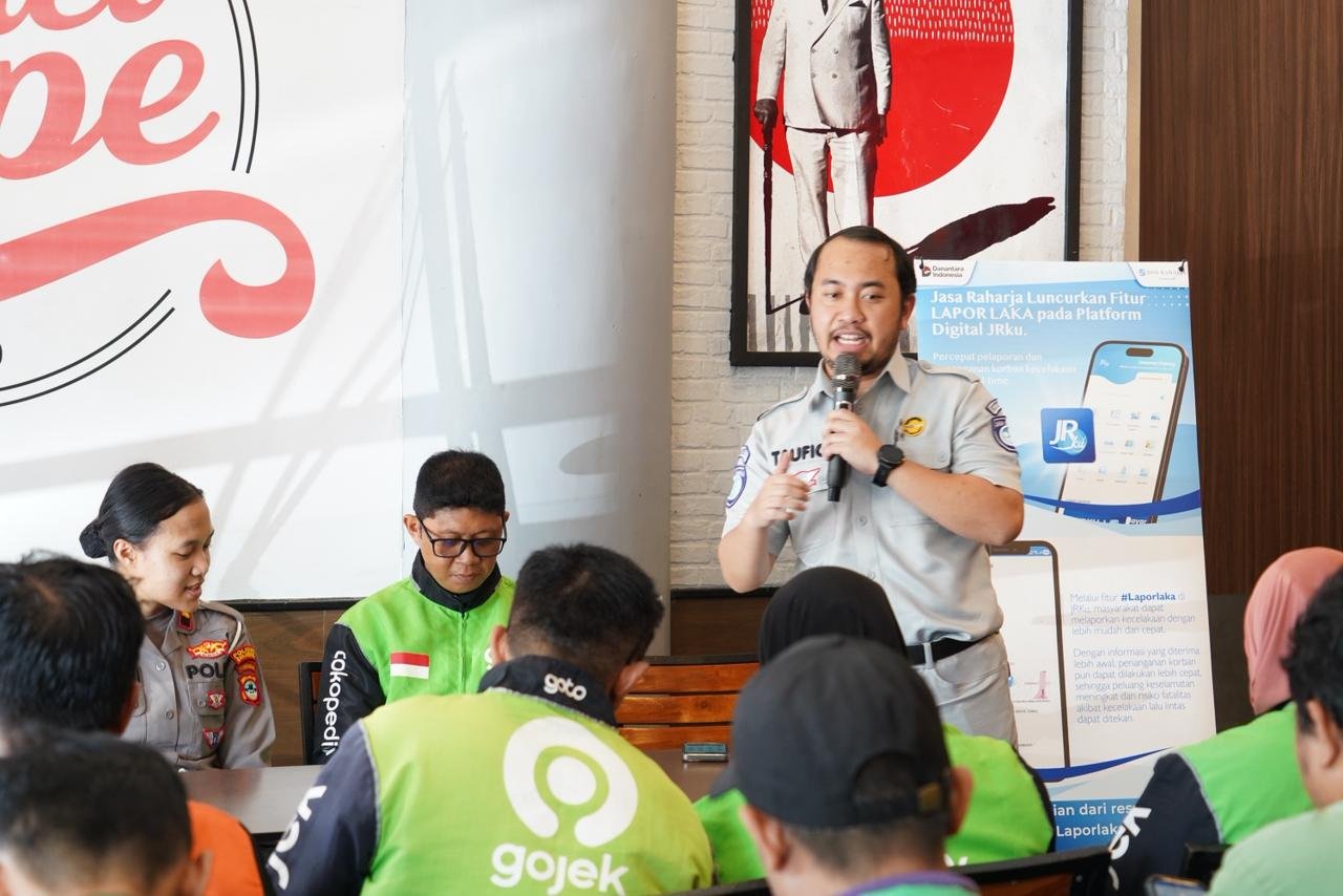 Jasa Raharja Kalsel Edukasi Ojol Gunakan Fitur Lapor Laka, Pelaporan Cepat Kecelakaan Melalui Aplikasi JRku