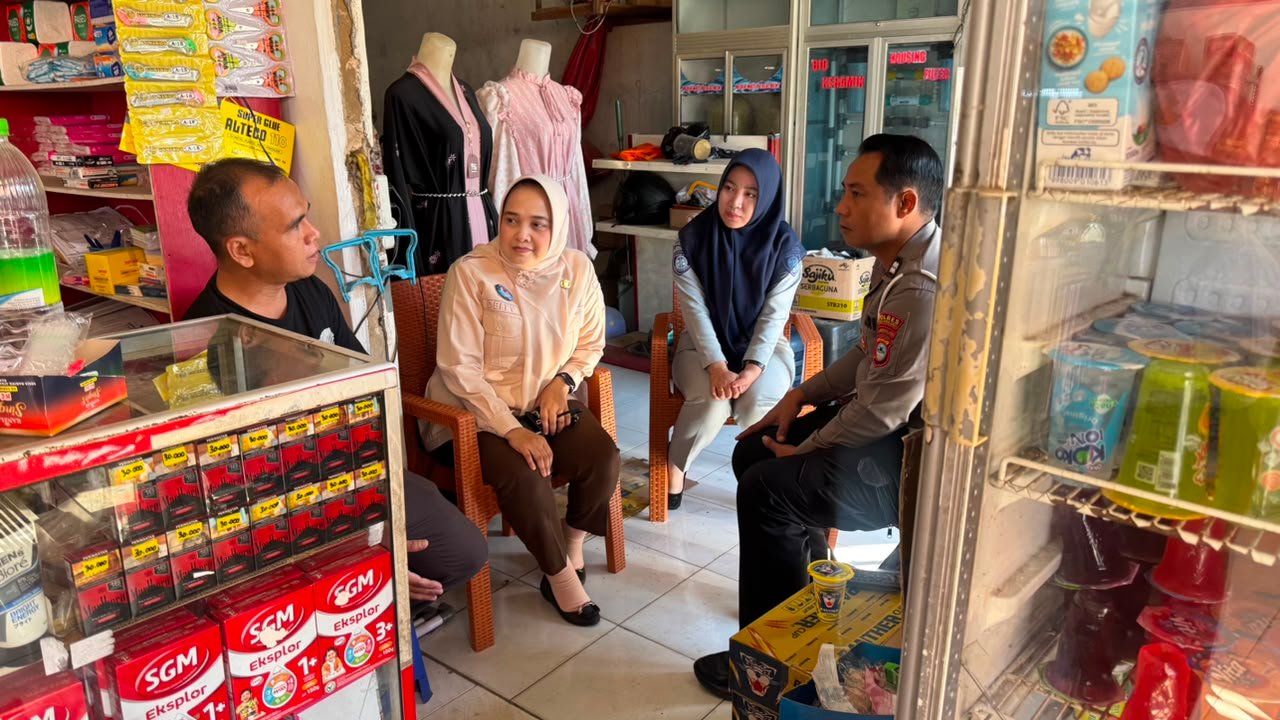 Jemput Bola Pembayaran PKB, Tim Pembina Samsat Banjarbaru Sambangi Ketua RT Cempaka